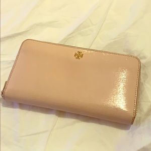 Tory Burch long wallet
